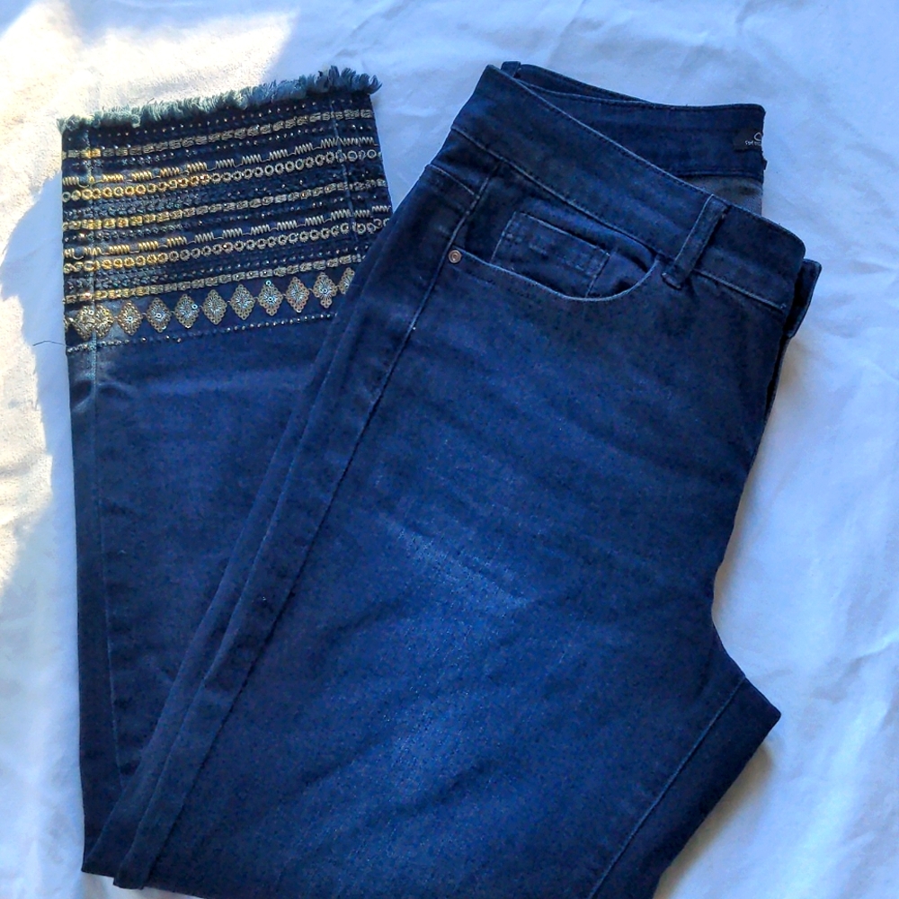 Embroidered High-Waist Jeans